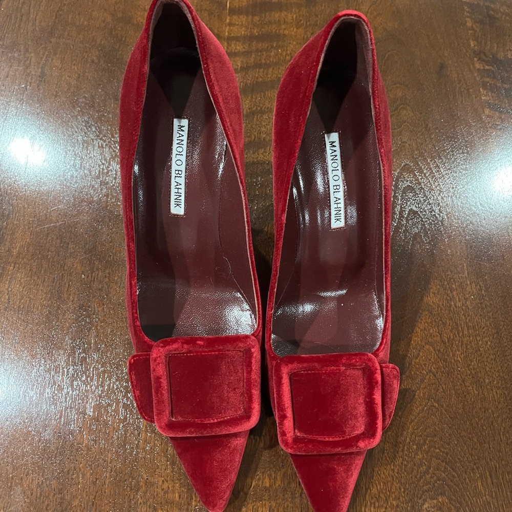 Manolo Blahnik Burgundy Velvet Women's Shoes